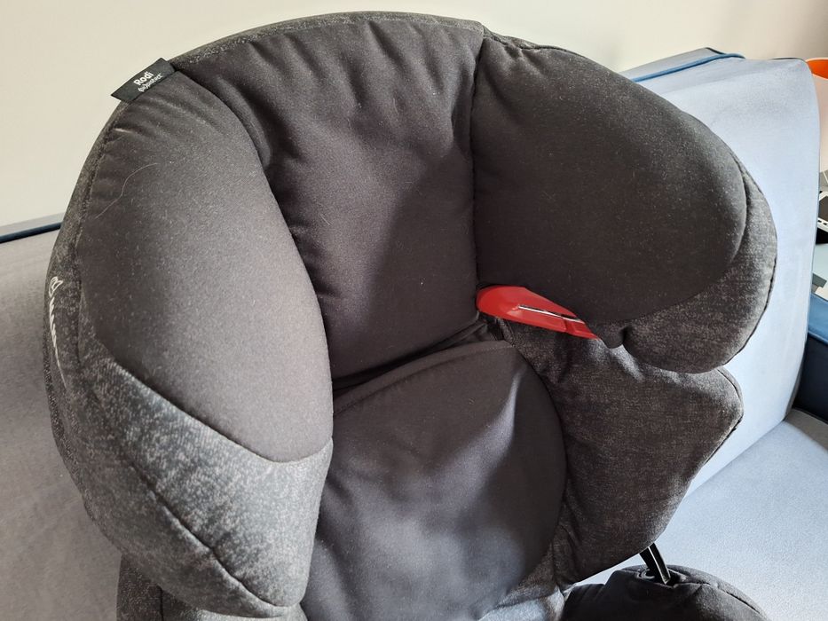 Fotelik Maxi Cosi Rodi Air Protect 15-36 kg + pokrowiec lato / zima