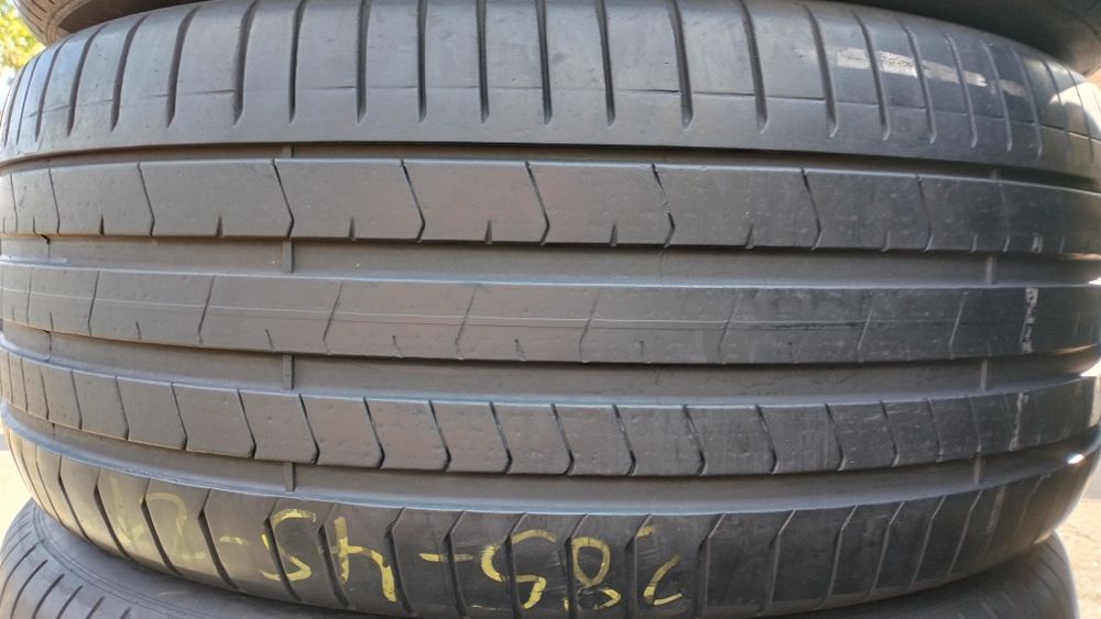 285 45 R21 2+2 Pirelli PZero RunFlat+звичайні Склад Шин вул.Дружківська12