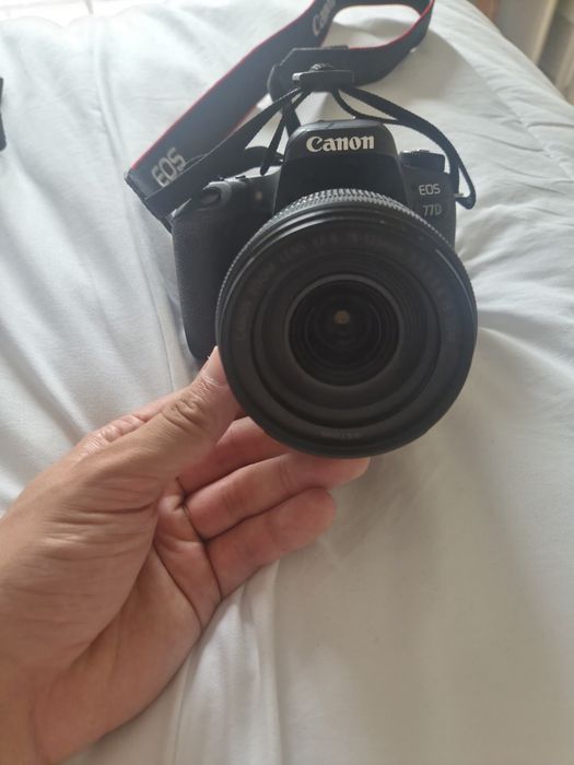 Kit Canon EOS 77D Com Objetiva Superior mais Extras