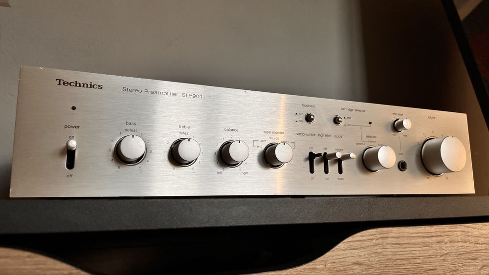 Przedwzmacniacz Technics su-9011