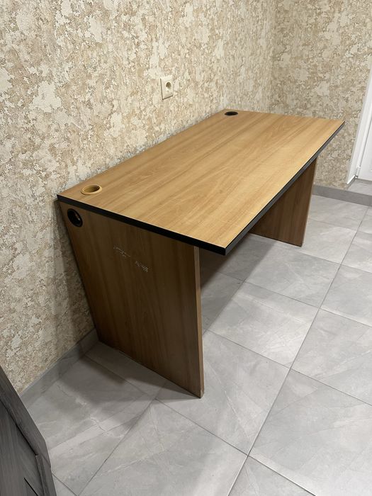 Стіл офісний made in Italy