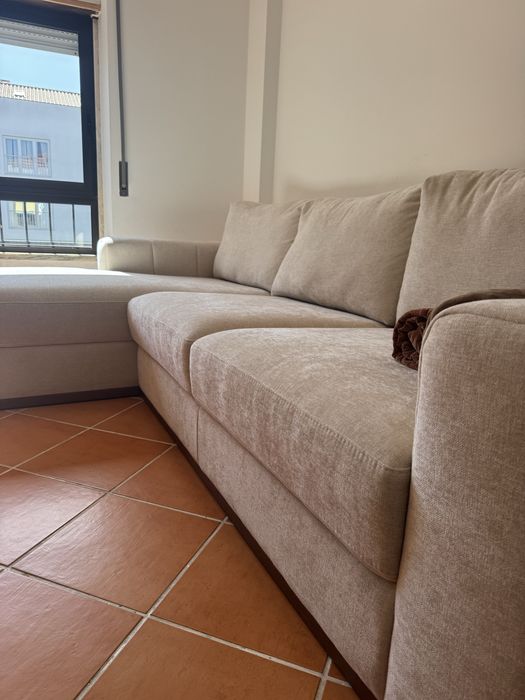 Sofá - c/ chaise longue à esquerda