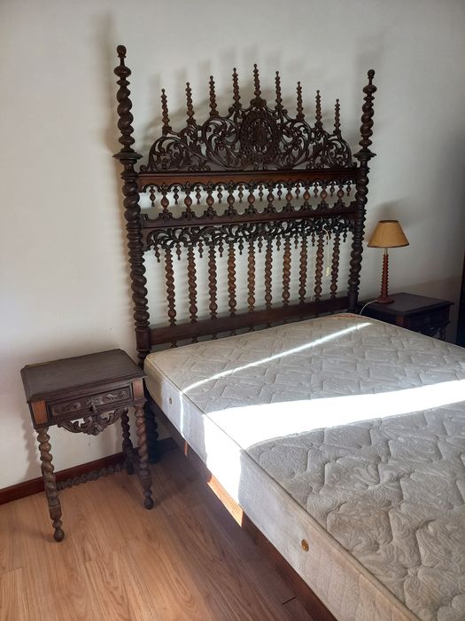 Mobilia de quarto antiga