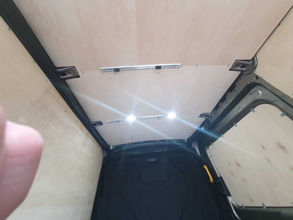 Zabudowa busa, paki Ford Transit L3H2 podłoga, boki, nadkola