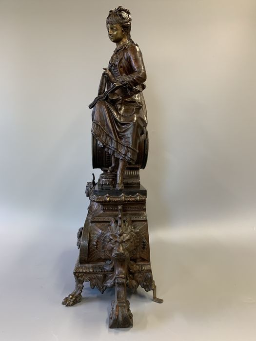 Piękny XIX wieczny zegar figuralny