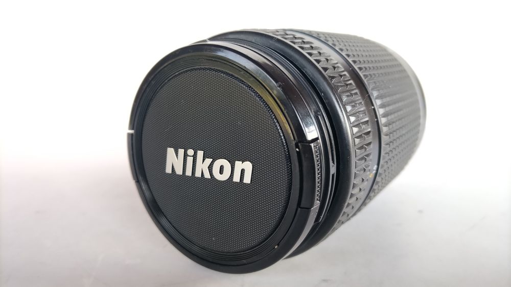 Lente Nikon Nikkor ED 70-300. Excelente estado.