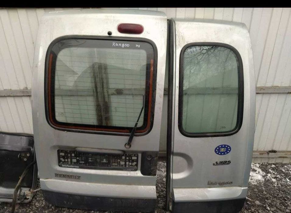 Двері Рено Кенго Ляда Канго дверька виїзна кенго передня дверька кенго