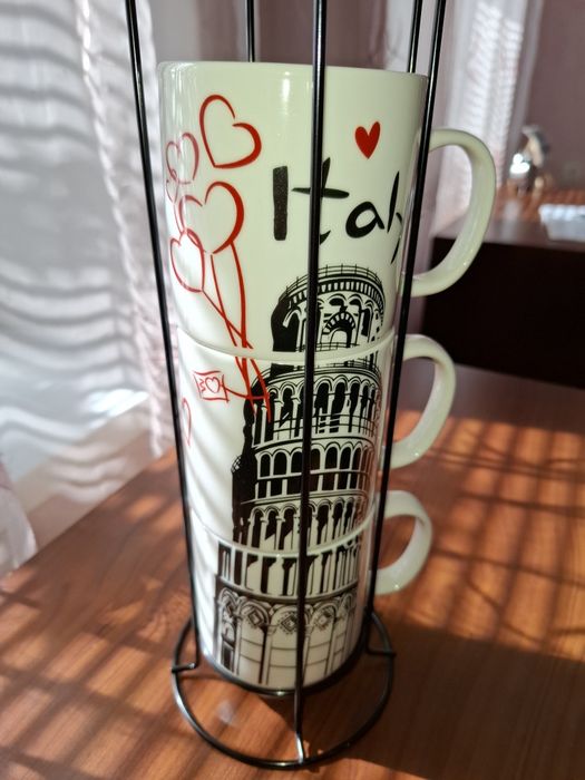 Набір чашок для чаю на підставці