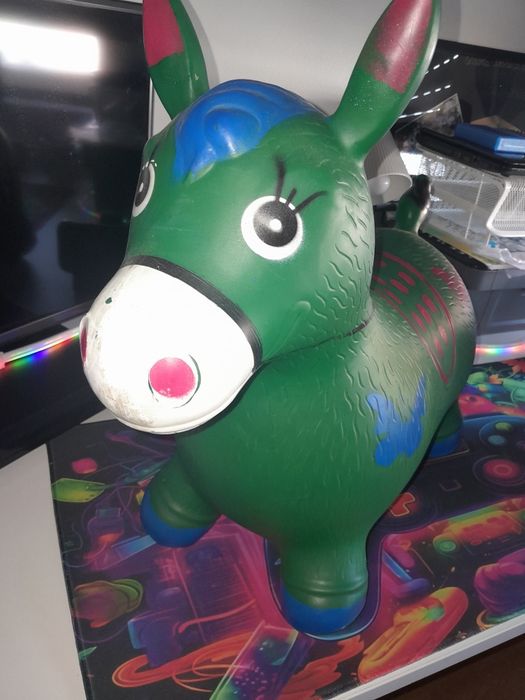 Burro saltitão de brincar