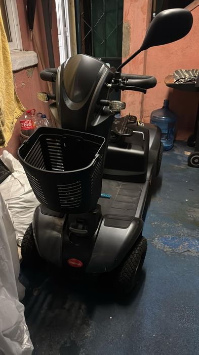 SCOTTER de debilitado nova optima qualidade 450€