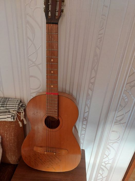 Продам гитару бу