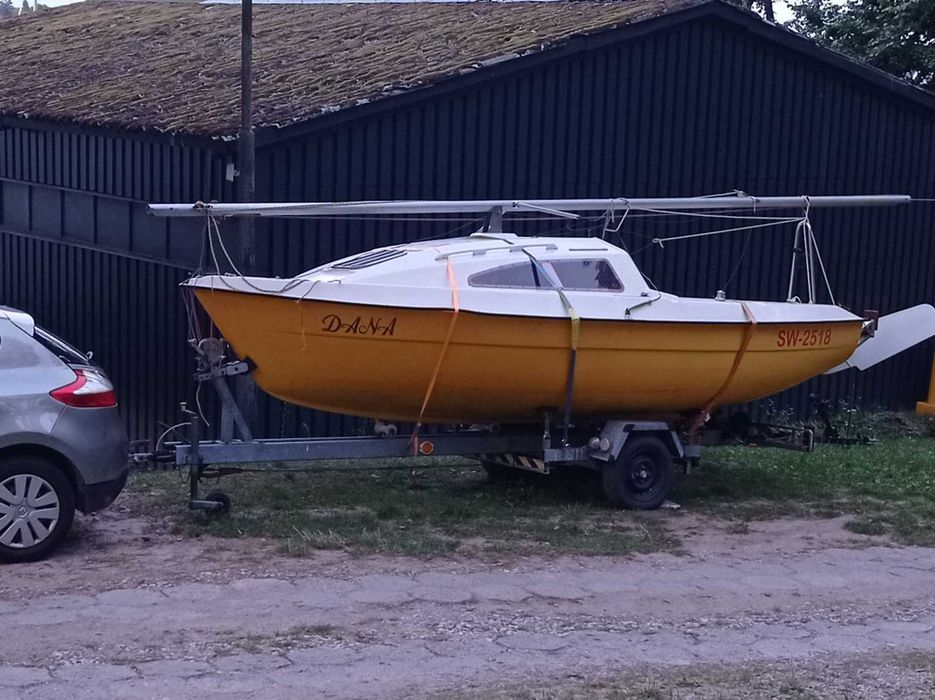 Sprzedam jacht Bez 4