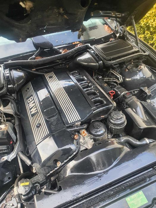 BMW E39 520i M52b20