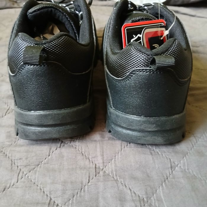 Sprzedam nowe buty trekkingowe męskie r.44