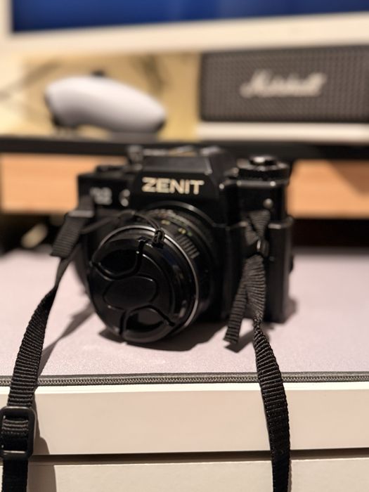Câmara Analógica Zenit 122 + Objetiva Helios-44M-7 58mm f/2