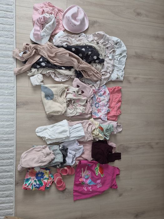 Paka ubrań dla dziewczynki 86/92