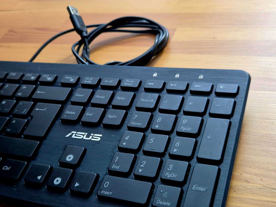 Teclado USB ASUS AK1D (Layout PT) - Slim - Multimédia