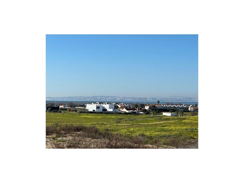 Alcochete - Terreno Rústico C/ Possibilidade De Construção