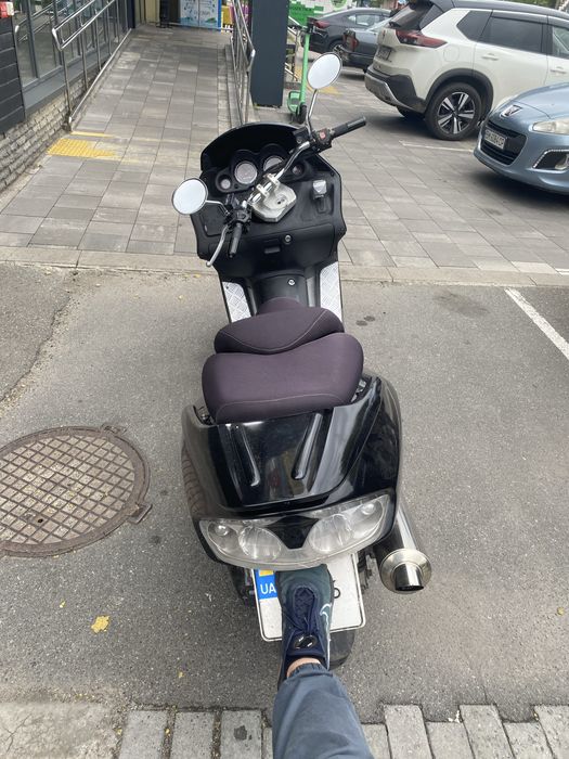 Honda Forza 250 • Макси скутер • 250 кубов • Скутер