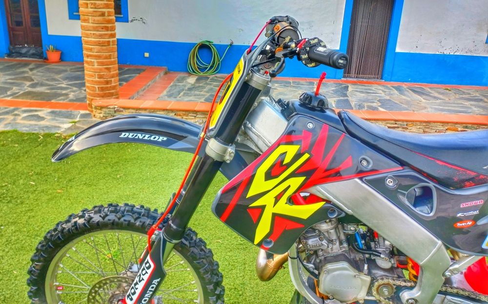 Honda CR 125 ------Vintage