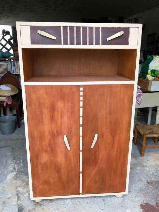 Guarda Fatos dos anos 70, remodelado.