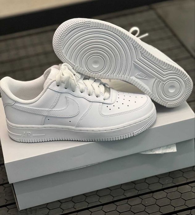 Nike Air Force 1 Low Białe buty sportowe R.36