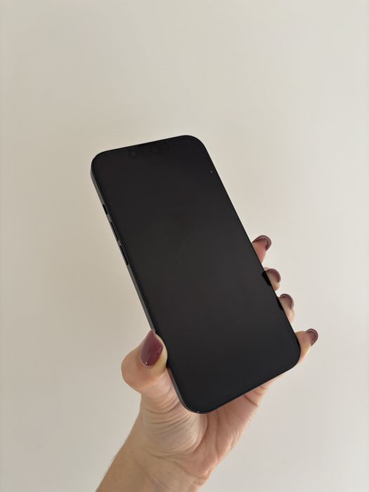 Iphone 13 usado - 128GB - preto