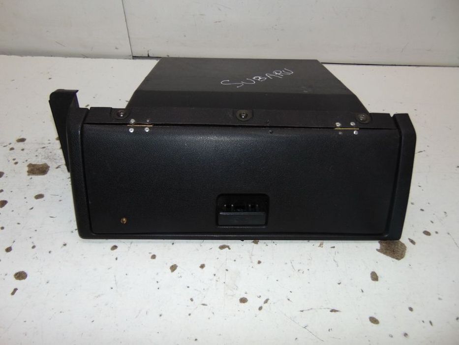 Subaru 700 porta luvas