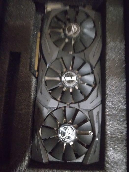 Asus GTX 1080 Ti GDDR5X 11gb