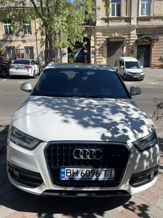 Продам свій Audi Q3