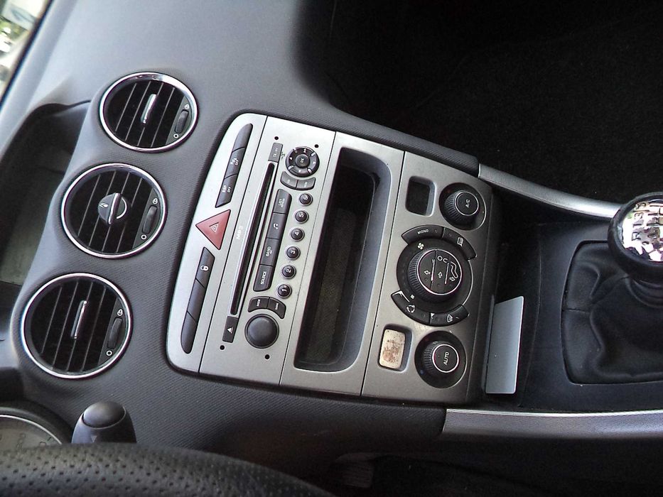 peugeot 308 HDI tecto panoramico 5p