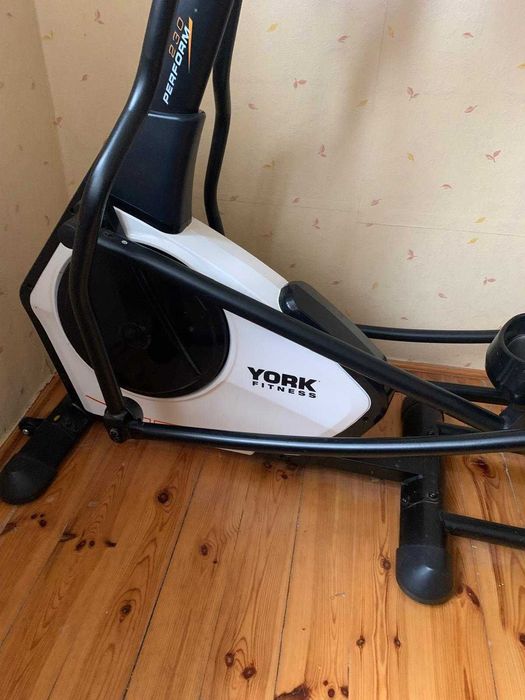 ORBITREK York Perform 230 Cross Trainer