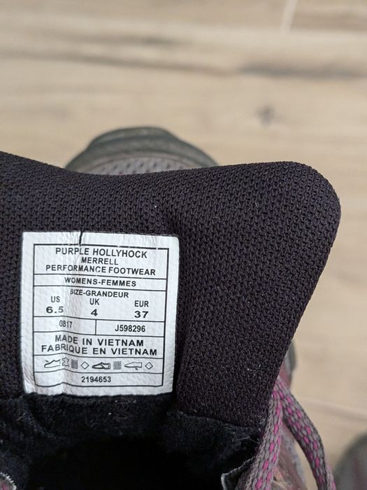 Жіночі кросівки Merrell