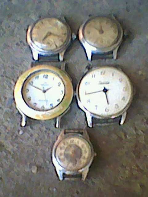 Продам часи вживані.