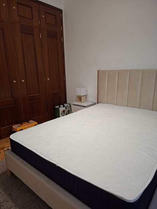 Cama de Casal semi nova