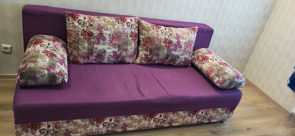 Диван єврокнижка