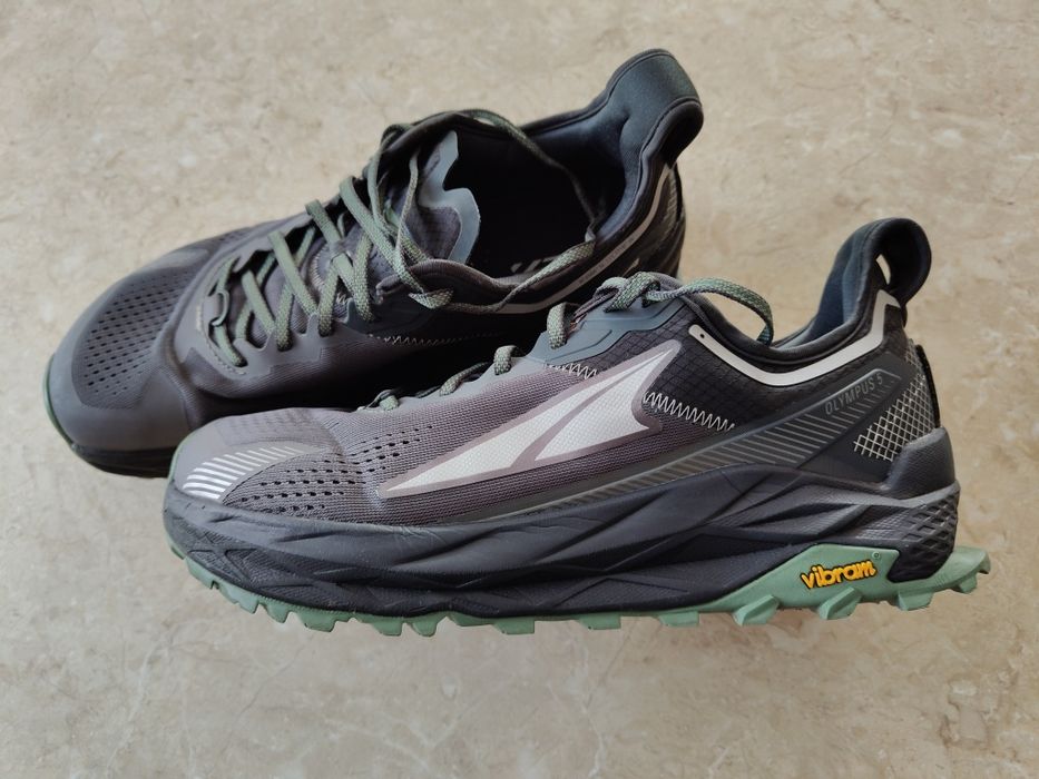 Altra Olympus 5 Vibram Megagrip – buty trail / trekking – stan bdb r45 / 44.5