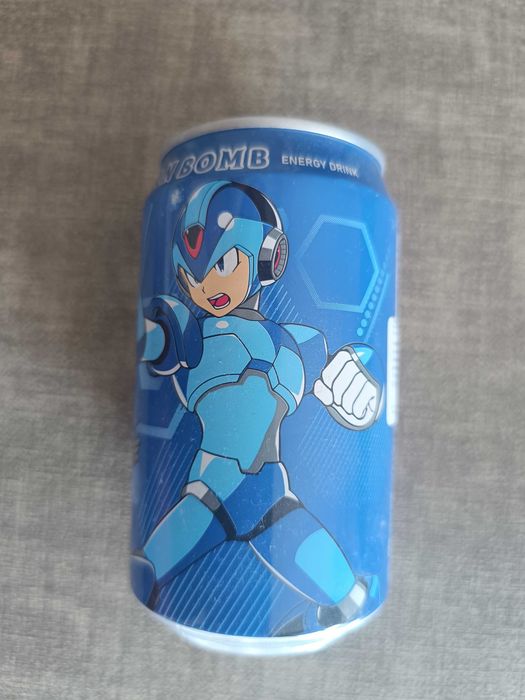 Latas e garrafas para coleção