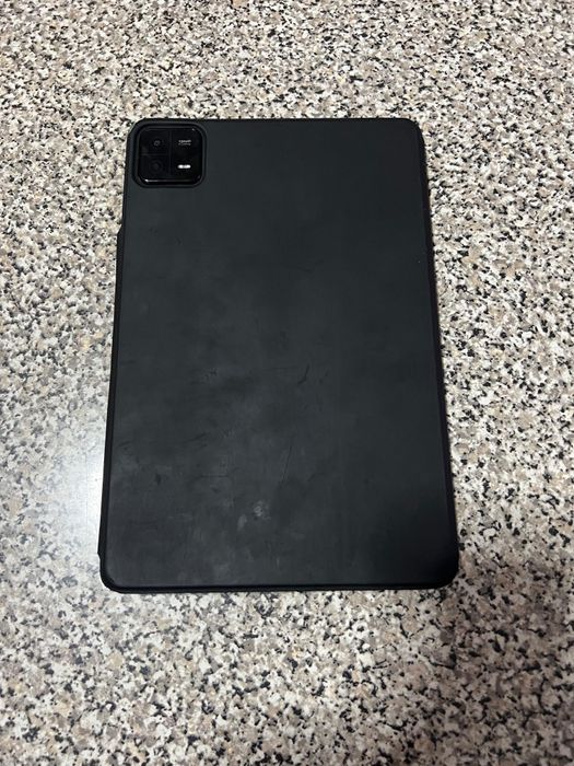 Xiaomi Pad 6 com pouco uso e em excelente estado