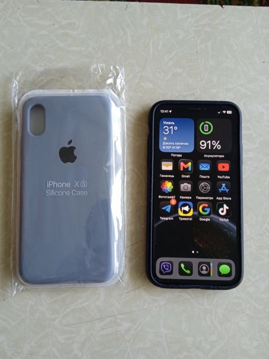 Продам айфон XS …