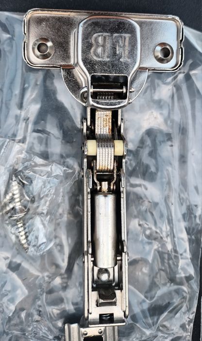 Dampened Hinges64552194454401122