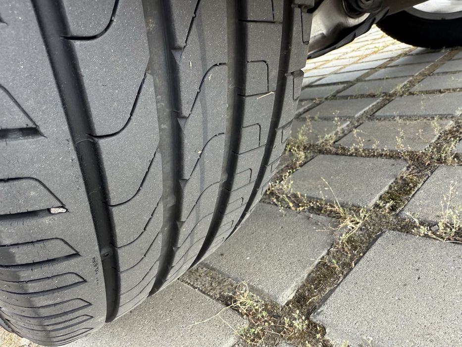 Оригінальний комплект шин 235/60 R18 та дисків AUDI Q5
