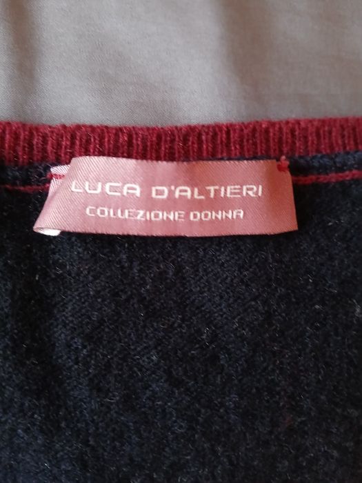 Джемпер вовняний італійський.