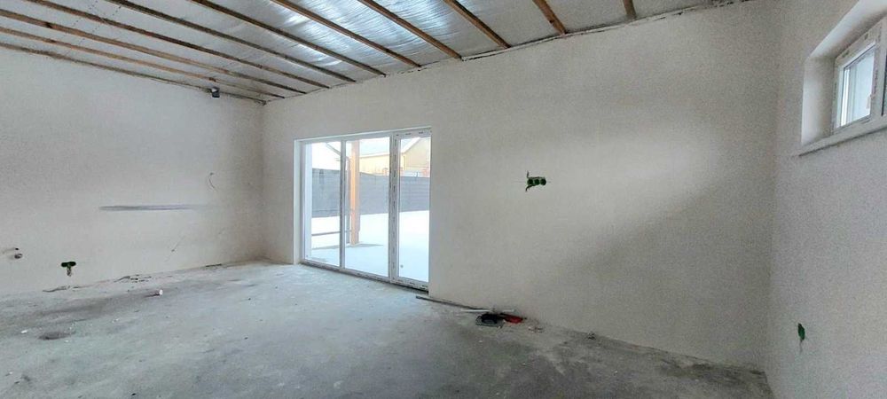 Нові Петрівці, дуже стильний сучасний будинок 100 кв.м