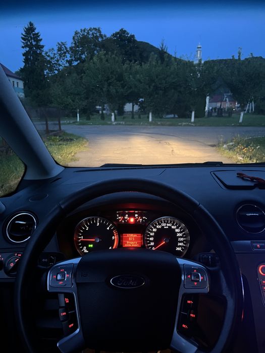 Продам Ford Galaxy 2007 торг