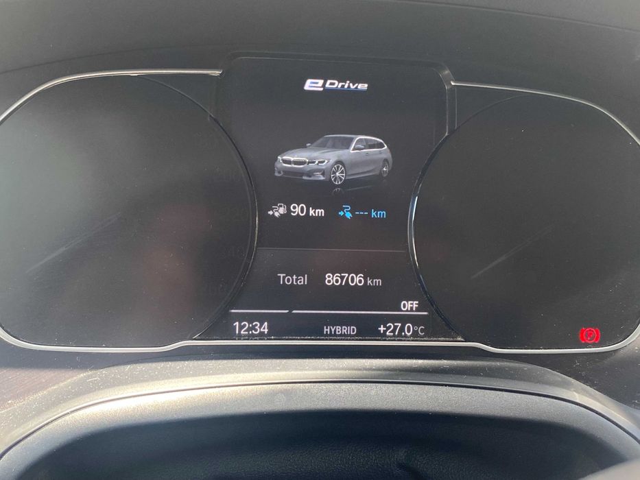 BMW 330e Touring — photo 4