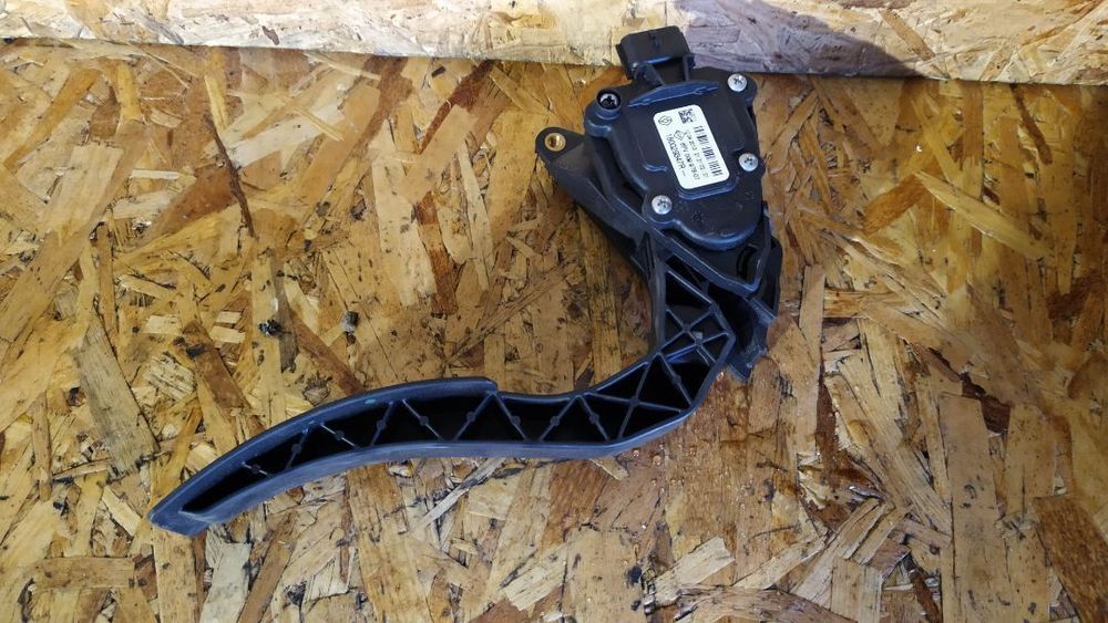 PEDAL ACELERADOR RENAULT CAPTUR / CLIO IV 180029347R