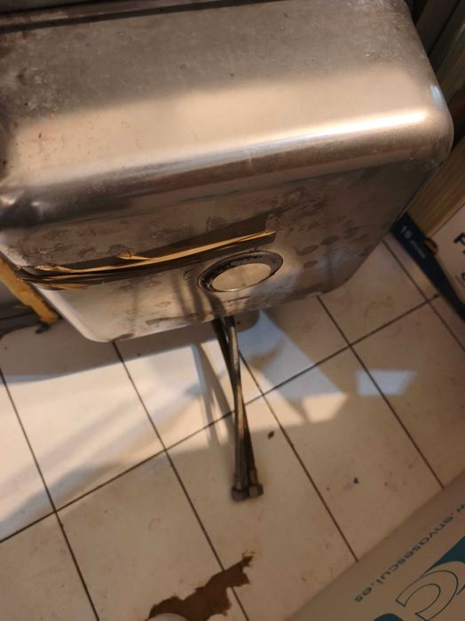 Lava loiça com tampo em inox