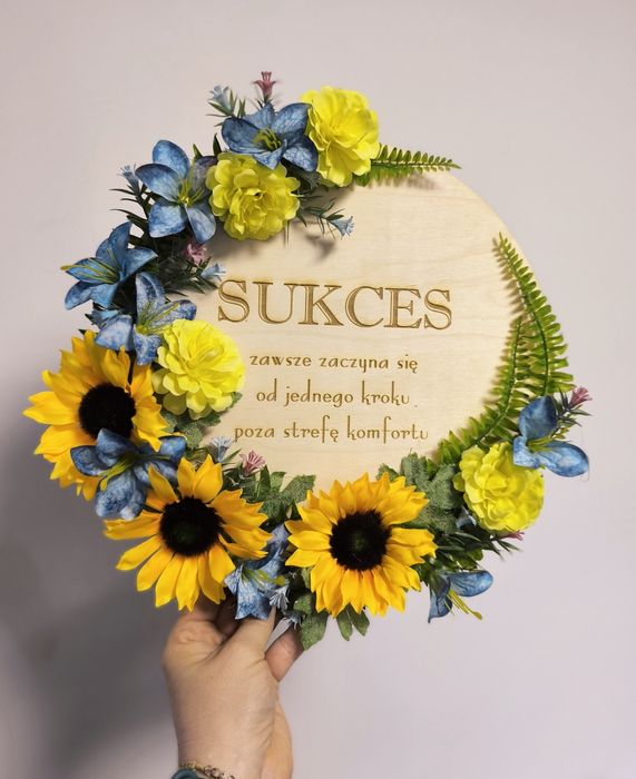 Tabliczka motywacyjna, dekoracja kwiatowa