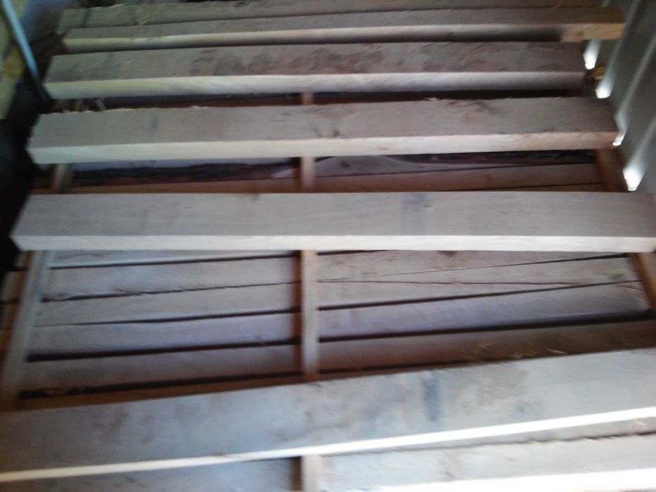 Drewno dębowe na schody; kantówka .fryza